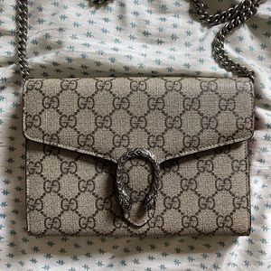 Gucci Dionysus Chain Wallet in Red